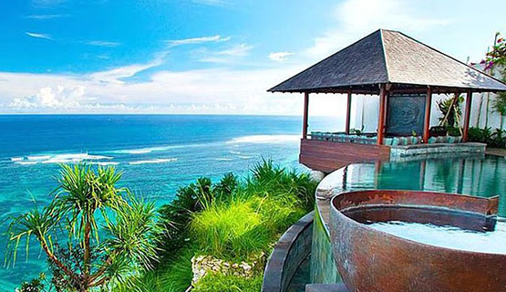 Солнце, море и песок - забудьте о них: на Бали решили изменить основу туризма